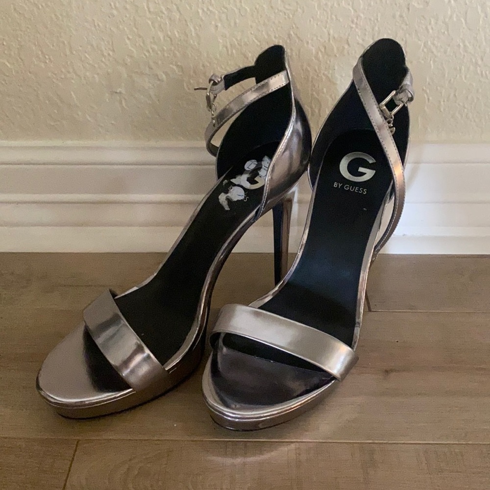 NWOT 10 Heels
